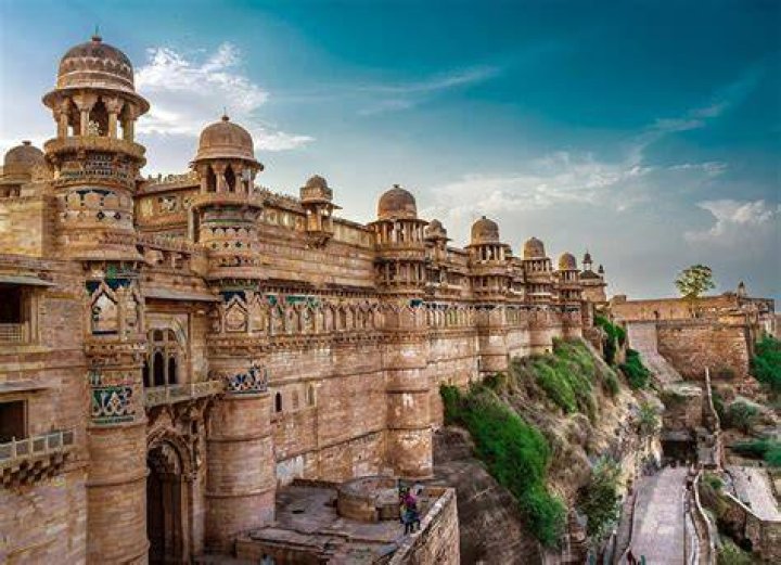 10 Great Forts to Explore in India
