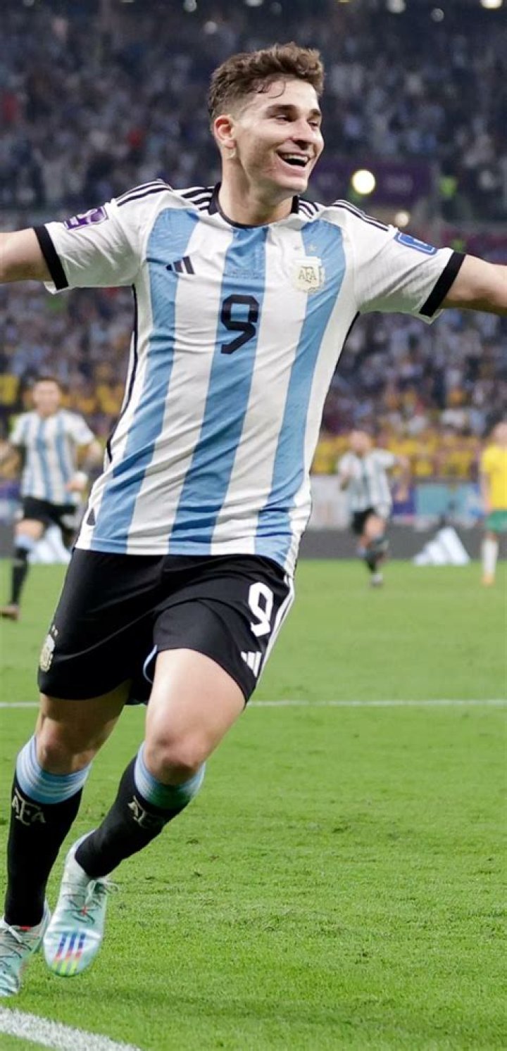 1080x2240 Resolution Julian Alvarez Qatar 2022 Argentina 1080x2240