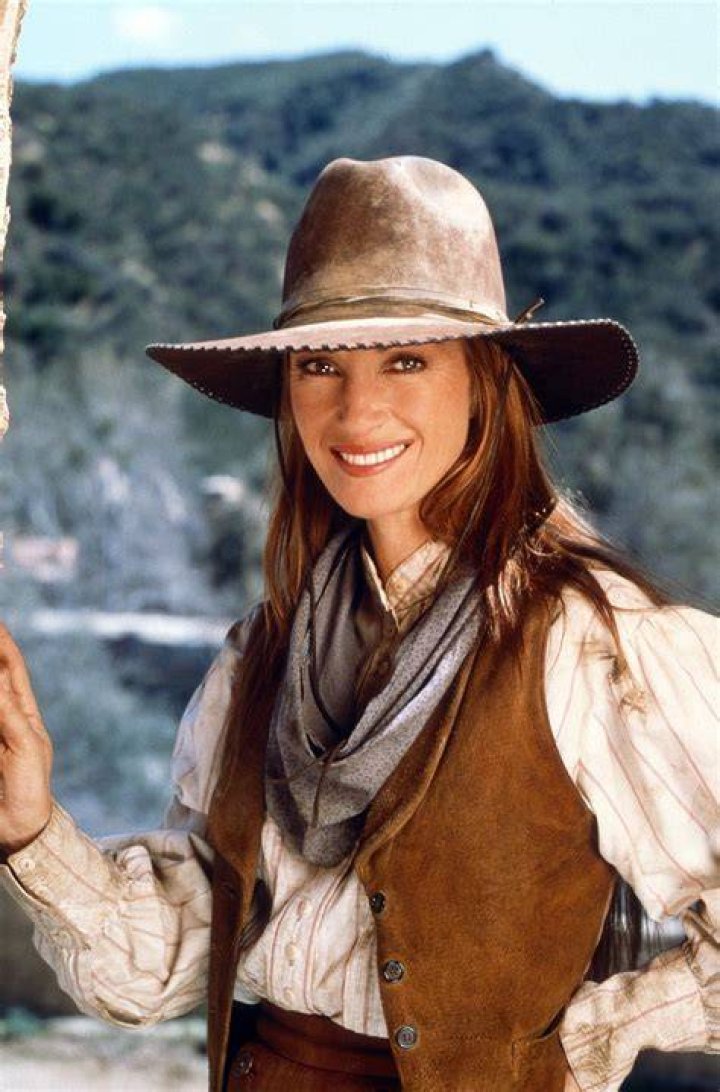 13 Stars Who Appeared on &lsquo;Dr. Quinn, Medicine Woman,&rsquo; Now 30 Years Old