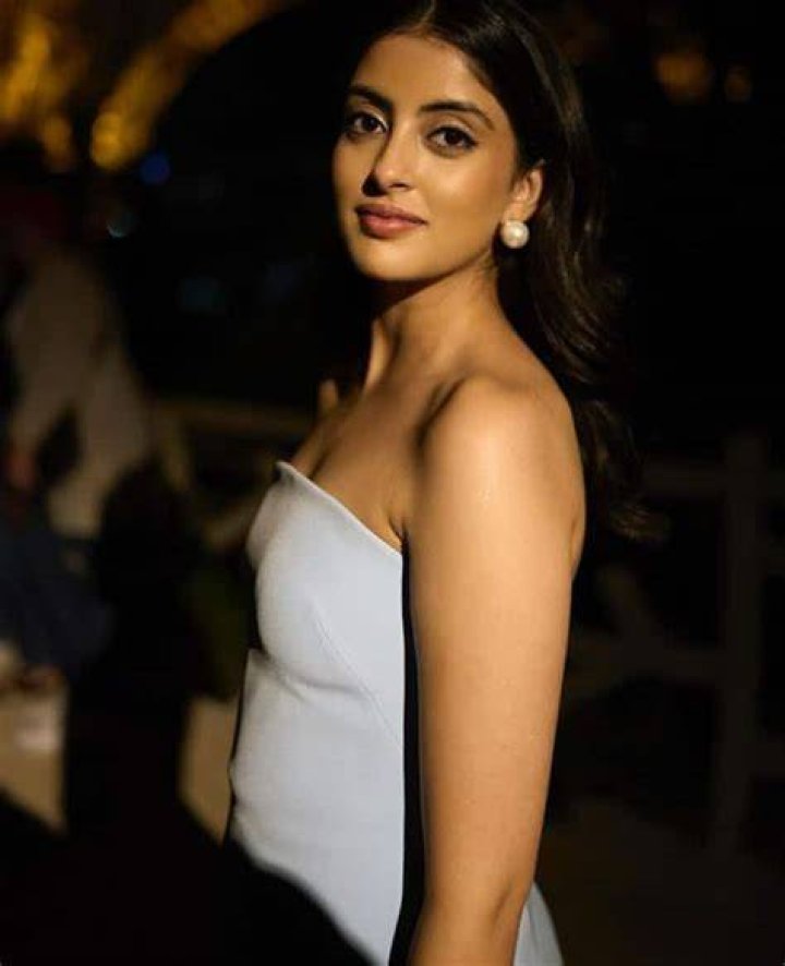 15 Hot Pics of Navya Naveli Nanda Amitabh's Granddaughter Reckon Talk