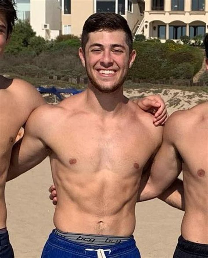 17 Sexy Pics of Jaren Lewison From Netflix's Never Have I Ever