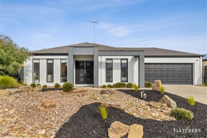 18 Bayfield Court, Vic 3219 House for Sale