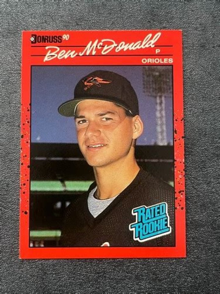 1990 Donruss Baseball Card, 32 Ben McDonald RC double error Near Mint