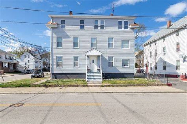 24 Tyler St, Pawtucket, RI 02860 MLS 72814457 Redfin
