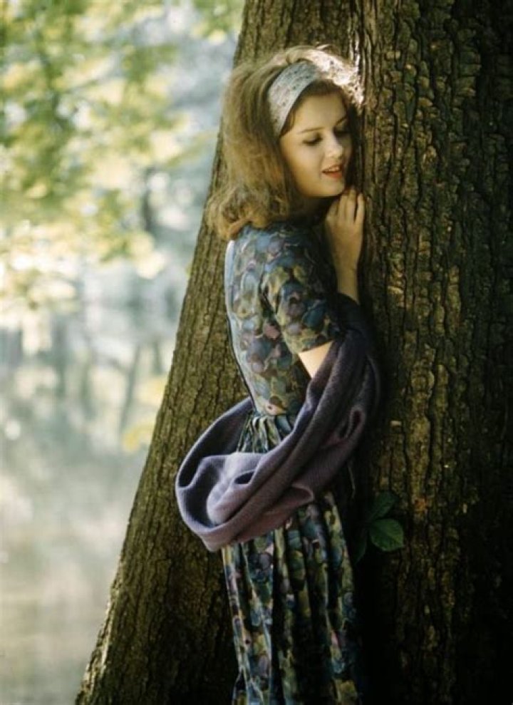 30 Color Photos of American Actress Pamela Tiffin in the 1960s
