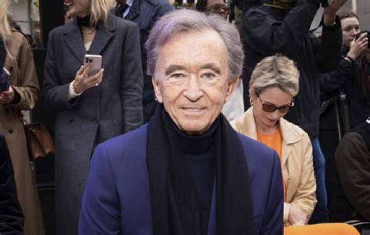 รู้จักกับ Bernard Arnault มหาเศรษฐีผู้รวยแซงหน้า Elon Musk