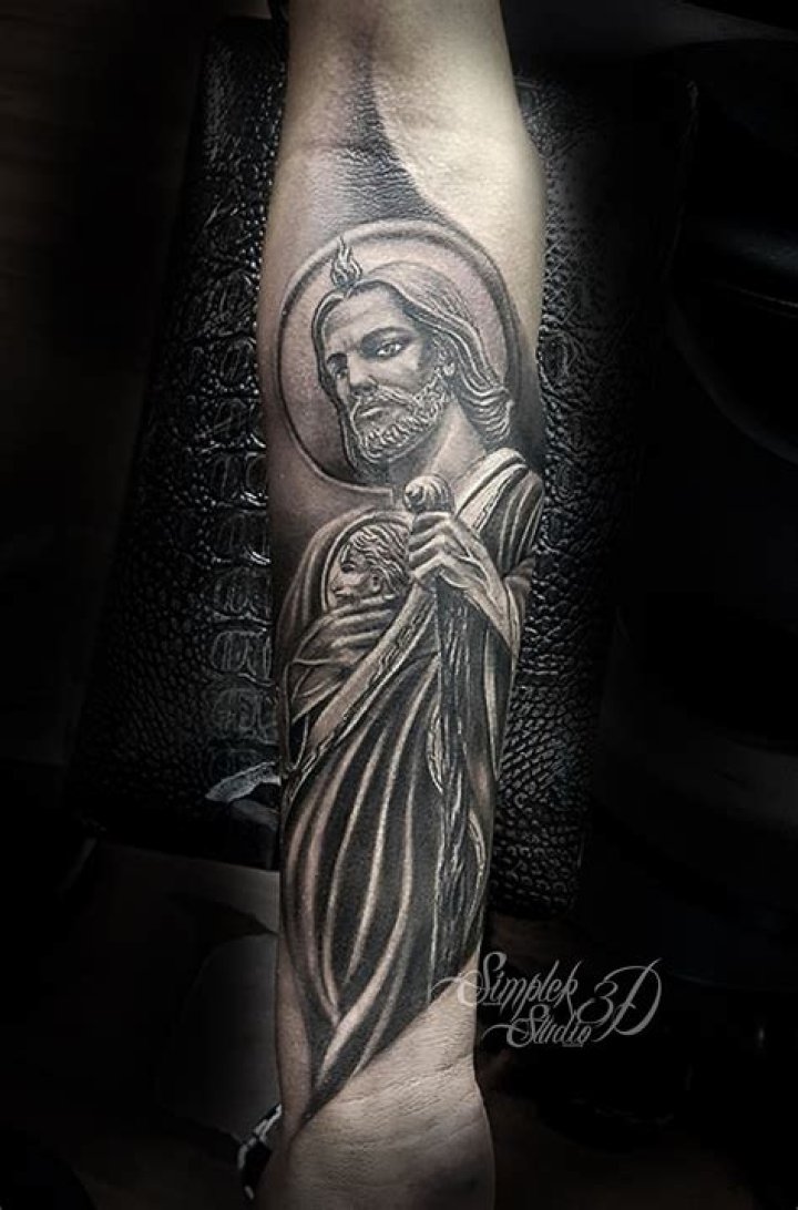 3D san judas forearm tattoo black and grey Tatuajes religiosos