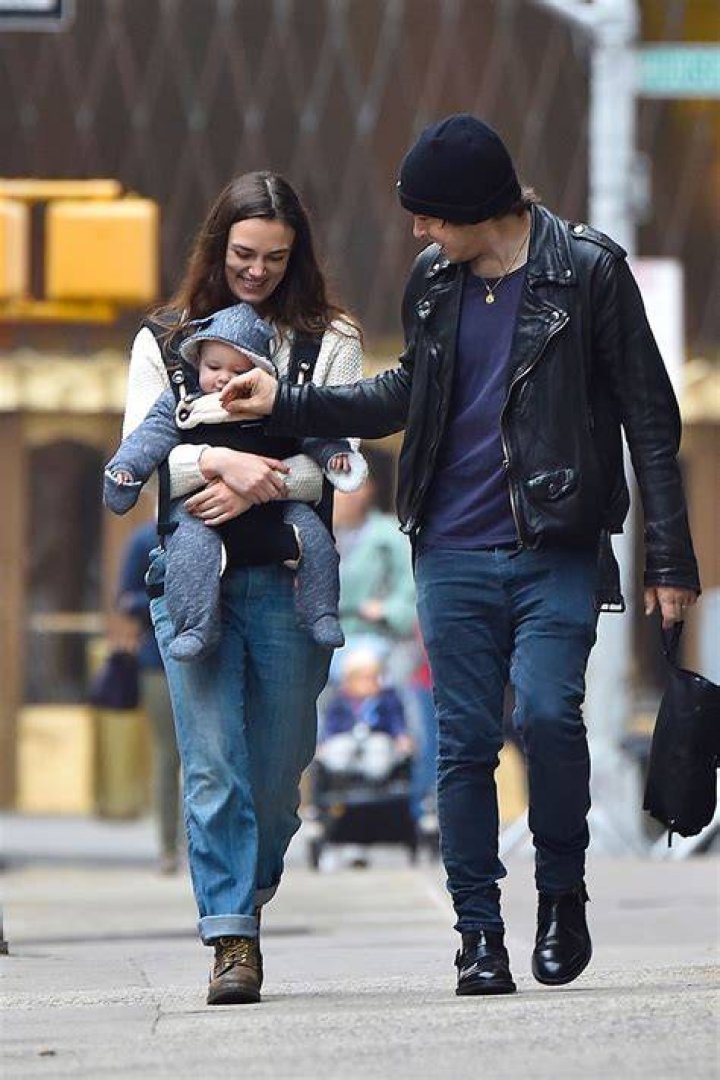 44 Celebrities Who Have Kids You Didn't Know About Hugh grant