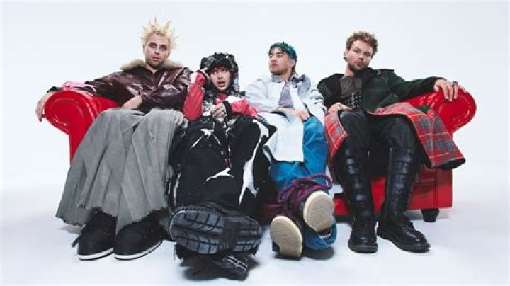 5 Seconds Of Summer - Most Famous Singers from Australia
