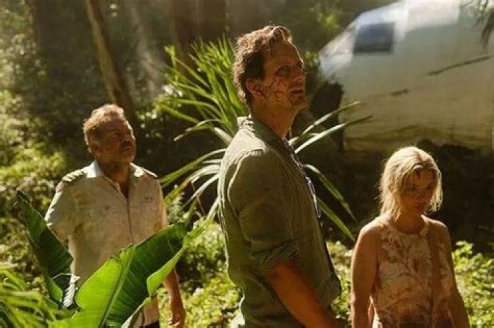 5 times the castaways should have absolutely escaped from Gilligan's Island