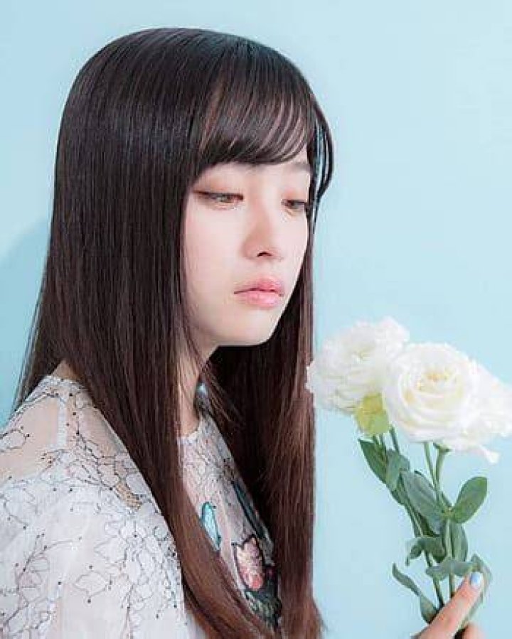 8 Foto dan Biodata Kanna Hashimoto, penyanyi asal Jepang yang lagi