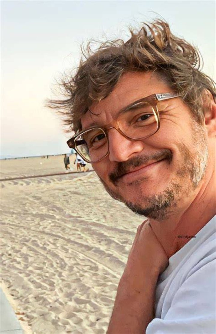 80/90s/00s on Instagram &ldquo;Young Pedro Pascal in NYPD Blue (19932005