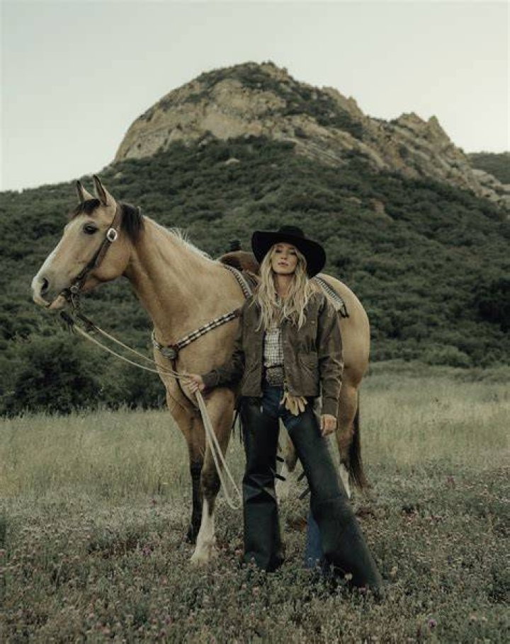 89 Cowboy, Cowgirl, Country and Western Pick Up Lines [Funny, Dirty