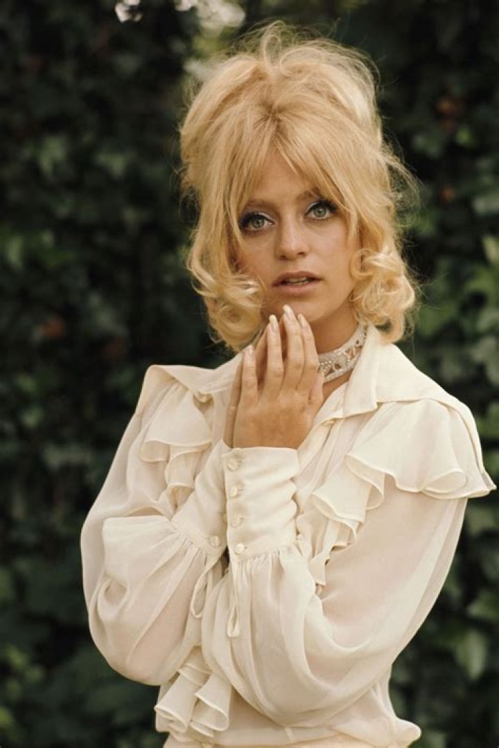 A Living Legend! Goldie Hawn's Transformation Over the Years Bad