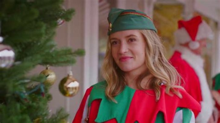 A Royal Christmas Engagement Trailer (2020) Paige Bach, James Nitti