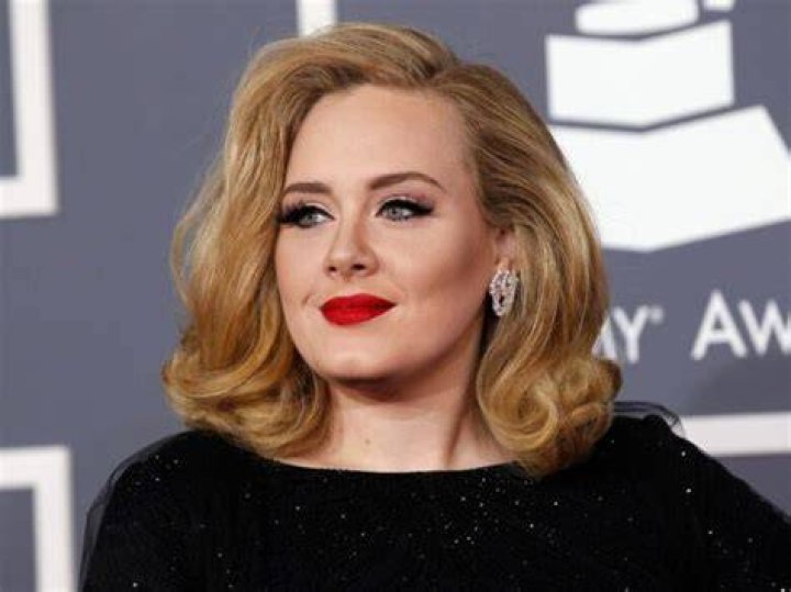A Source Reveals Why Adele Lost so Much Weight DemotiX