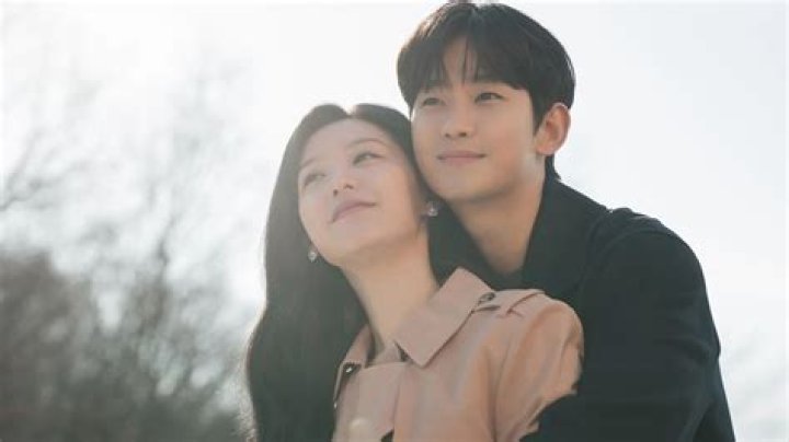 About kim so hyun couple 김소현 YouTube