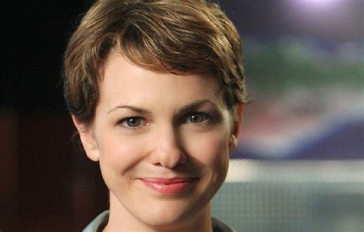 aboutnicigiri Larisa Oleynik's Hawaii FiveO Debut