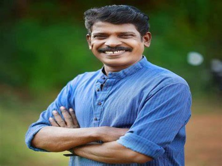 Actor and mimicry artist Kollam Sudhi passes away in car accident