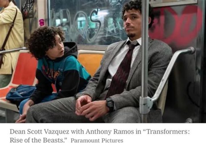 Actor Dean Scott Vazquez with his mother Actor Dean Scott Vazquez with his mother
