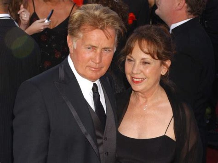 Actor Martin Sheen to receive honorary degree during University of