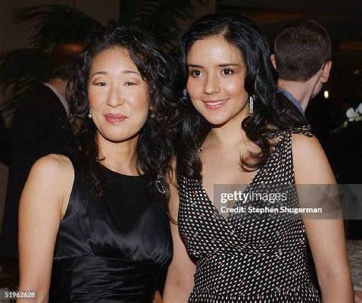 Actress Sandra Oh and actress Ellen Pompeo attend the Los Angeles