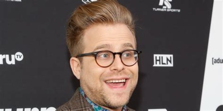 Adam Conover Bio, Age, Sister, Girlfriend, Wife, Bio, Height, Is He Gay