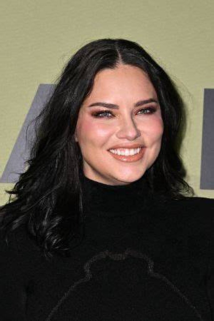 Adriana Lima Archives Remezcla