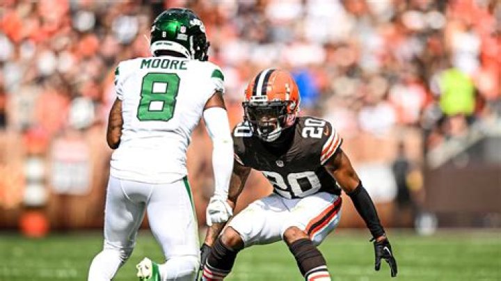 AFC rival reportedly interested in trading for NY Jets' Elijah Moore
