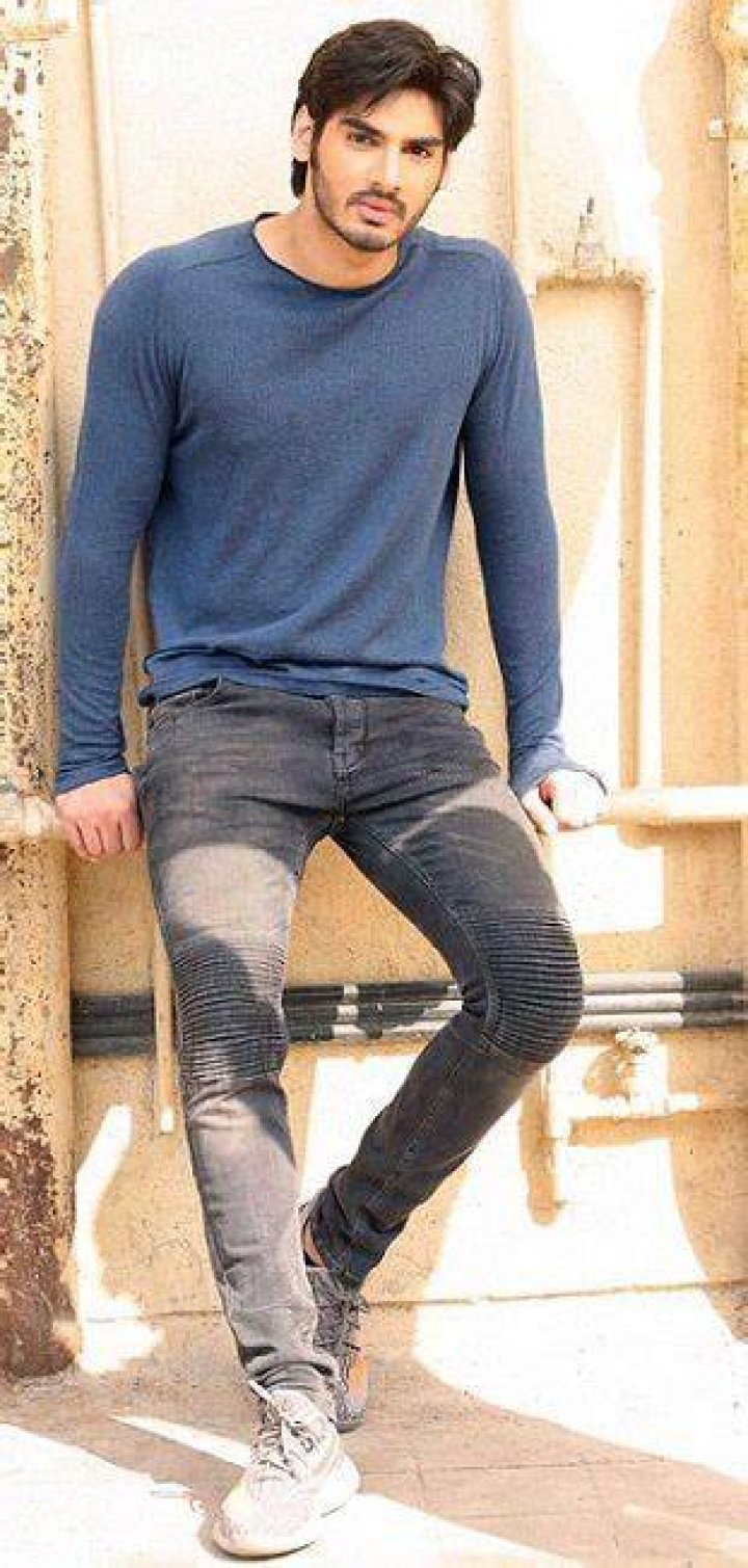 Ahan Shetty Wiki, Height, Age, Girlfriend, Family, Biography & More