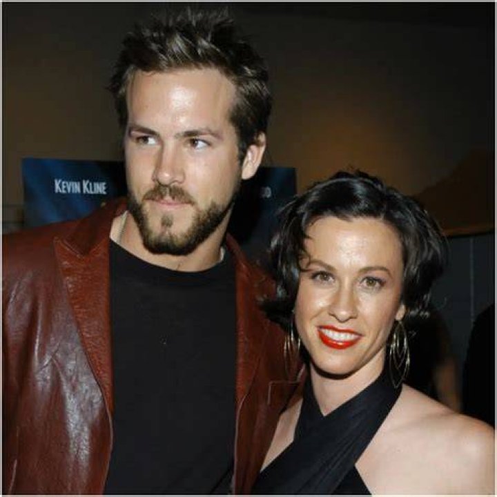 Alanis Morissette Net Worth Husband Famous People Today