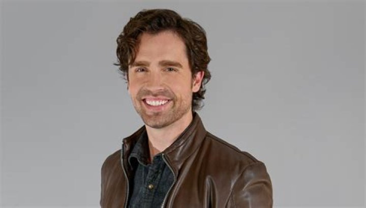 Alec Santos