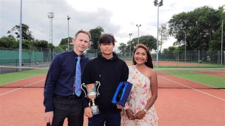 Alejandro Davidovich Fokina's Parents' Impact On His Tennis Journey