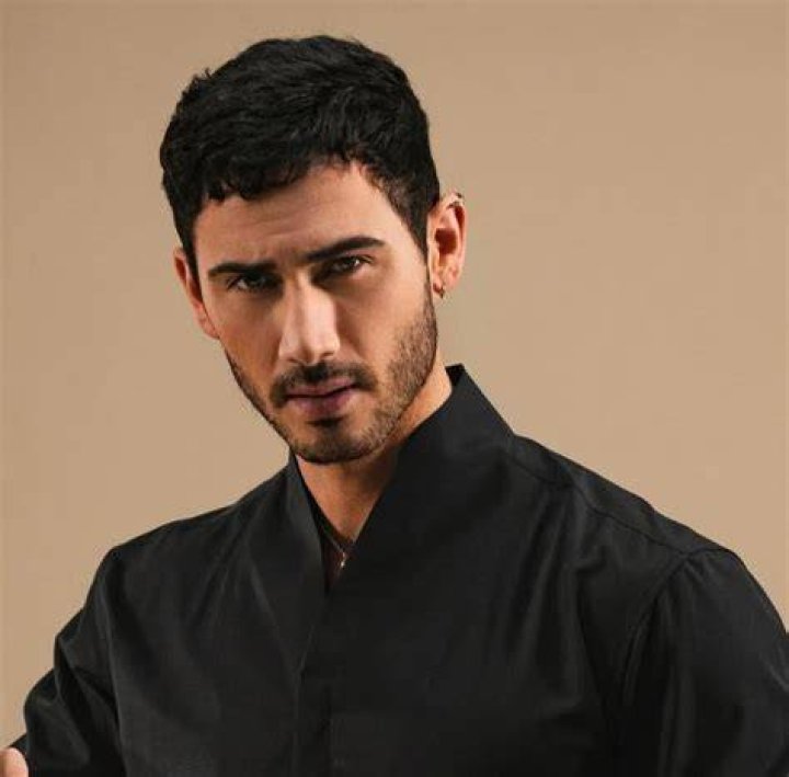 Alejandro Speitzer Alejandro, Actriz mexicana, Hombres hermosos