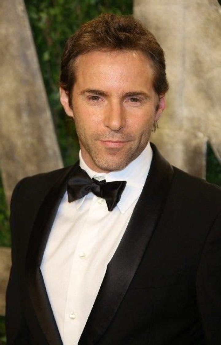 Alessandro Nivola Age, Weight, Height, Measurements