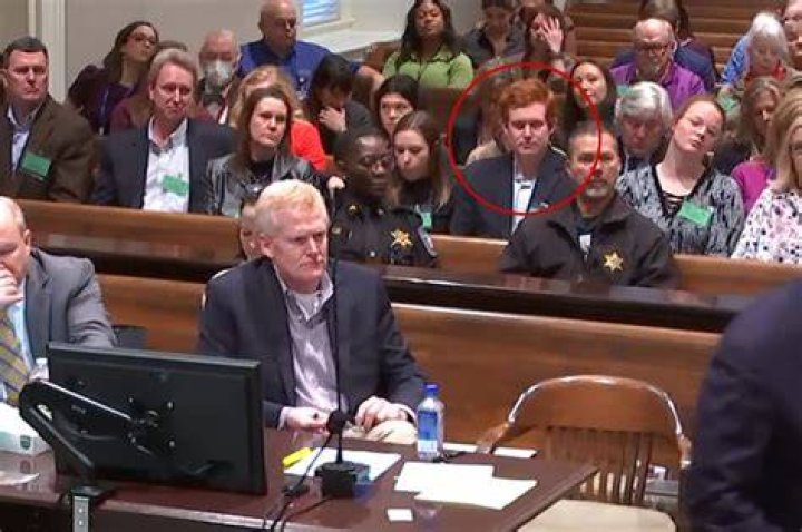 Alex Murdaugh sobs in front of surviving son who is on the witness list