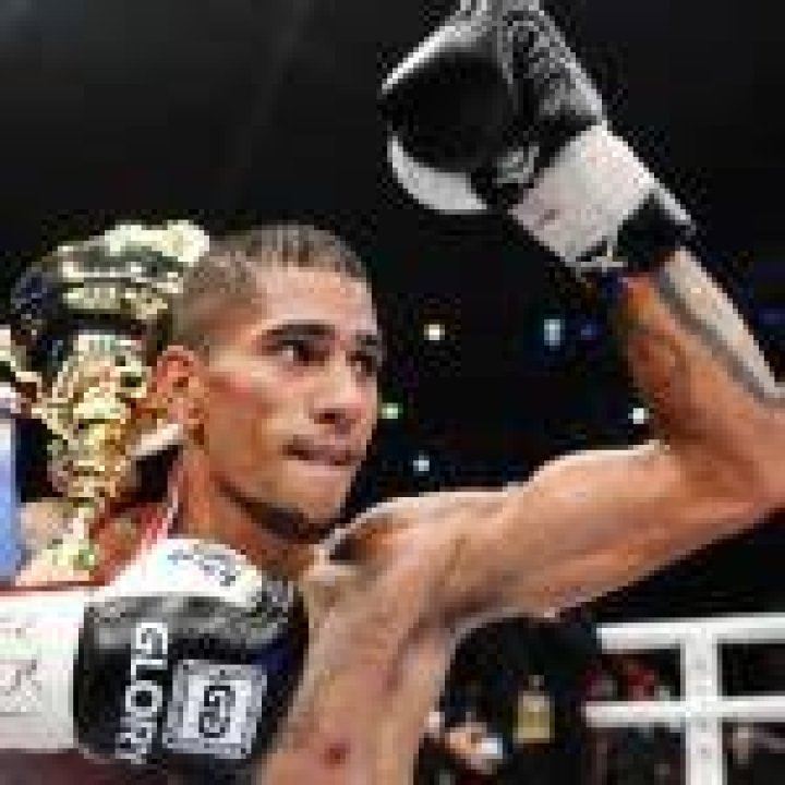 Alex Pereira, Brazilian Kickboxing Star, Converts to Islam Quran For All