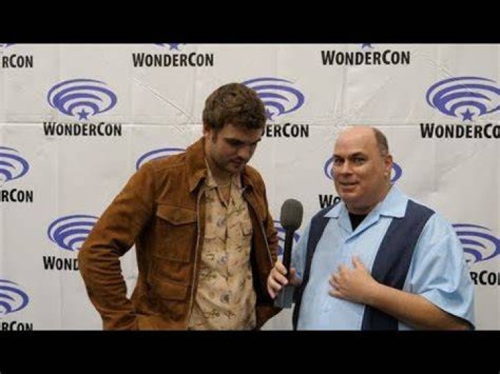 Alex Roe, interview 'I try to avoid being friends with actors &mdash; most