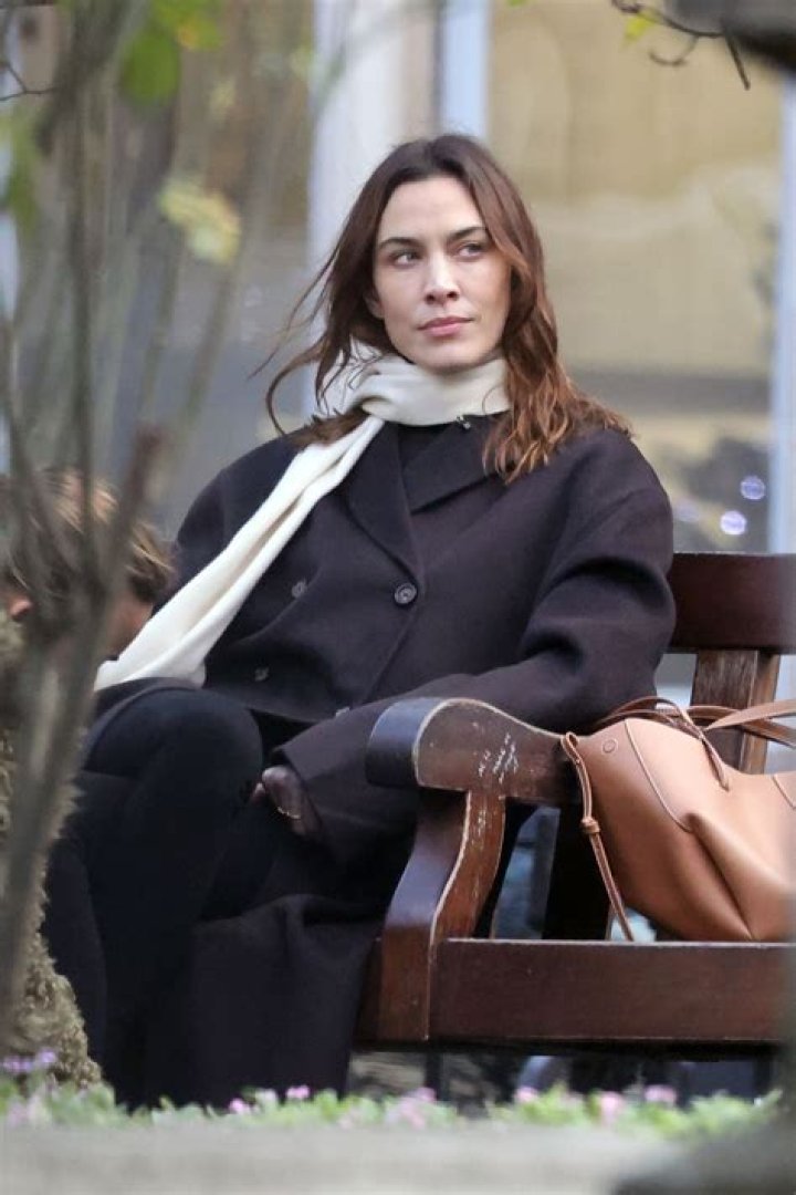 Alexa Chung's Net Worth (Updated 2023) Wealthy Gorilla