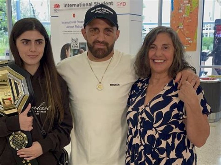 Alexander Volkanovski Parents Meet Mary And Tony