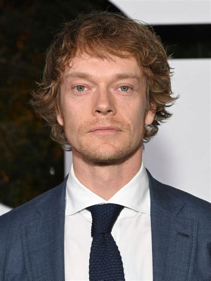 Alfie Allen's Emmy nomination just proved his sister Lily Allen wrong CNN