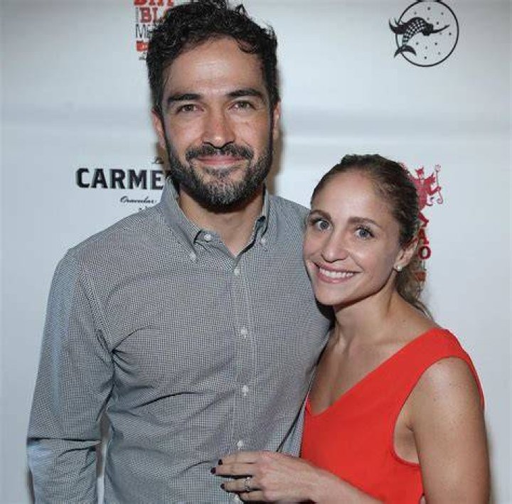 Alfonso Herrera and Wife Diana V&aacute;zquez Divorce &mdash; Who Is He Dating Now?