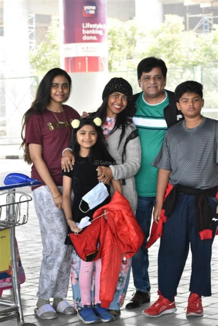 Ali Comedian Family Photos / Comedy actor ali family photos with wife