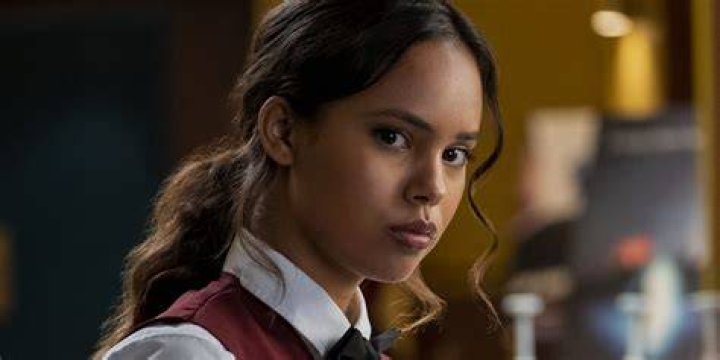 Alisha Marie BioWiki, Age, Height, Sister, Boyfriend, Merch,, Net Worth