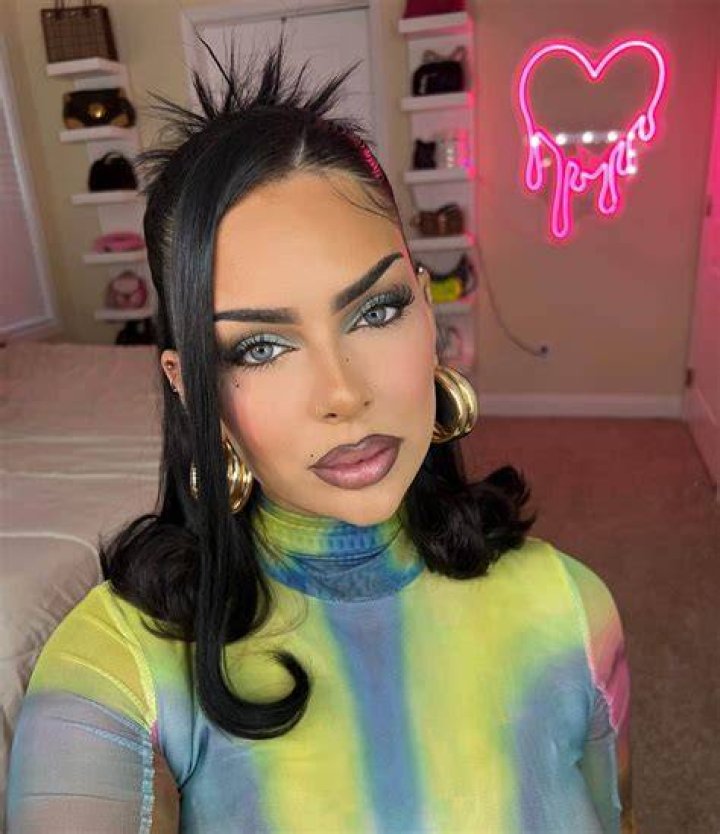 Aliza Jane Popularly Known As Ayyyejae Biography, Age And Net Worth