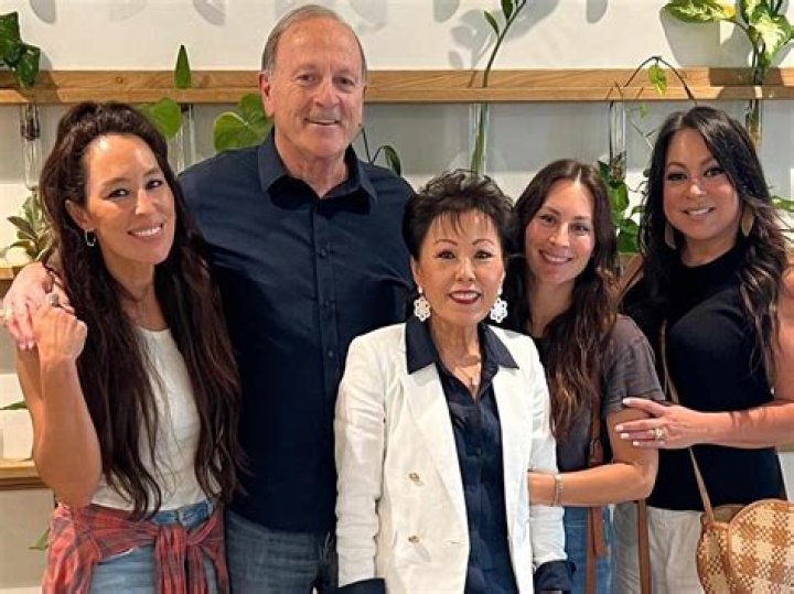 All About Joanna Gaines' 2 Sisters, Mikey McKall and Teresa Criswell