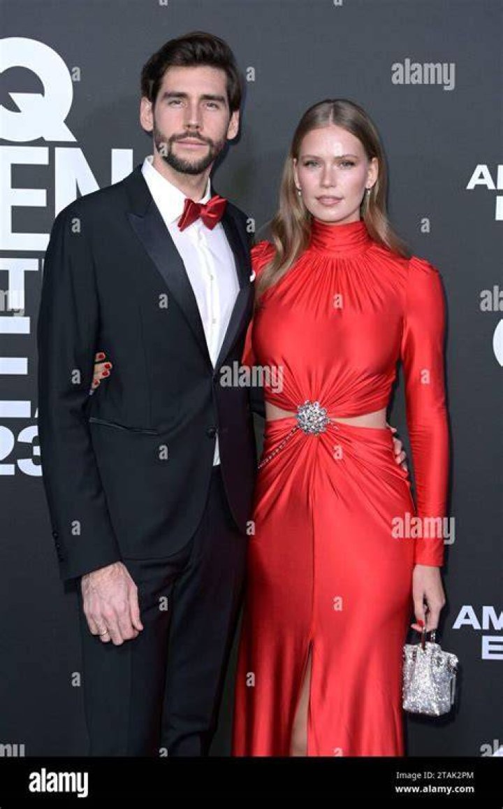 Alvaro Soler und Melanie Kroll S&auml;nger hat seine Freundin geheiratet