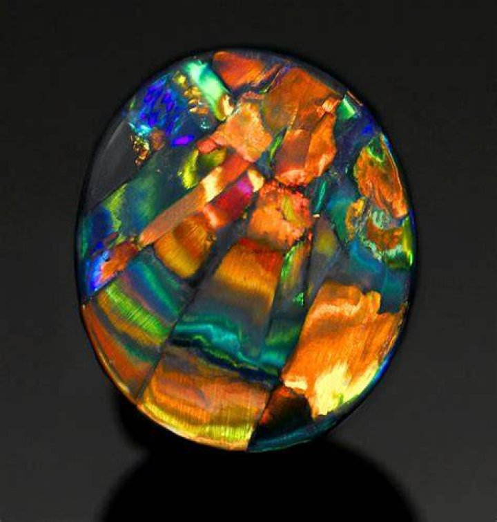 Amazing rare Opal Geode from Australia オパール, 宝石, 色