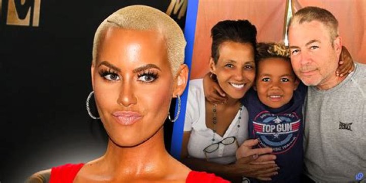 Amber Rose parents selfie proves AmberRose is a white woman! Caucasian