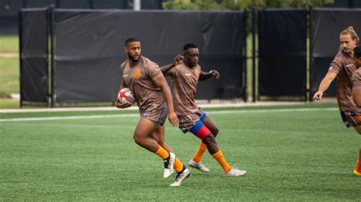 Amir Lancaster takes the pitch in prorugby tournament
